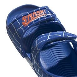 Claquettes Kind Adidas AltaSwim -Moss Kopenhagen-winkel adidas ee9029 8 footwear photography detail view 1 white nw031524