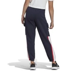 Damesbroek Met Krijtstreep Fleece Cargo Adidas Essentials 12 Damesbroek Met Krijtstreep Fleece Cargo Adidas Essentials -Moss Kopenhagen-winkel adidas hl2107 4 apparel on model back view white