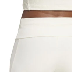 Dames Short Met Hoge Taille Adidas Lounge Rib Bike -Moss Kopenhagen-winkel adidas ip2275 7 apparel on model detail view 2 white