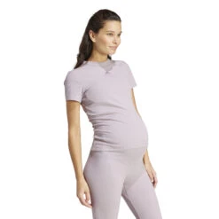 T-shirt Voor Dames Adidas Maternity -Moss Kopenhagen-winkel adidas ir8797 6 apparel on model walking view white