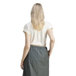 T-shirt Met Elastisch Koord Voor Dames Adidas City Escape -Moss Kopenhagen-winkel adidas is3022 5 apparel on model back view white 030824