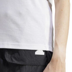 Dames-T-shirt Adidas Animal Print Graphic 15 Dames-T-shirt Adidas Animal Print Graphic -Moss Kopenhagen-winkel adidas iv9378 8 apparel on model detail view 2 white