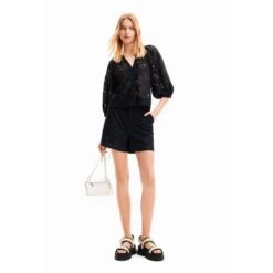 Damesshort Desigual Lace -Moss Kopenhagen-winkel desigual 24swpw21 2000 3