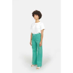 Groene High-waisted Flared Jeans Van Stretchkatoen Voor Dames F.A.M. Paris Fauve -Moss Kopenhagen-winkel f a m paris fl 98 w green 2