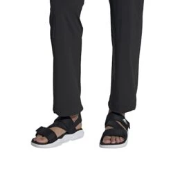 Dames Slippers Adidas Terrex Sumra -Moss Kopenhagen-winkel fv0845 ftw on model front white