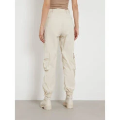Cargo Broek Voor Dames Guess Rico -Moss Kopenhagen-winkel guess w4rb18 wfvv0 g1l7 foamy taupe 4