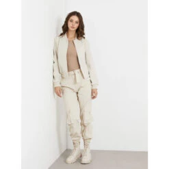 Cargo Broek Voor Dames Guess Rico -Moss Kopenhagen-winkel guess w4rb18 wfvv0 g1l7 foamy taupe 5
