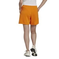 Dames Shorts Adidas Originals Adicolor Essentials French Terry -Moss Kopenhagen-winkel hc0627 app on model back white 1645109910