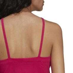 Damestop Adidas Originals Adicolor Classics -Moss Kopenhagen-winkel hg6143 app on model detail 2 white 1645115915