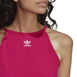 Damestop Adidas Originals Adicolor Classics -Moss Kopenhagen-winkel hg6143 app on model standard outfit white 1645109040