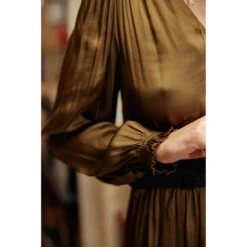 LA PETITE ETOILE Damesjurk La Petite Étoile Ezio 9 LA PETITE ETOILE Damesjurk La Petite Étoile Ezio -Moss Kopenhagen-winkel la petite etoile ezio kaki 4