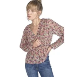 Dames-T-shirt Le Temps Des Cerises Magda 13 Dames-T-shirt Le Temps Des Cerises Magda -Moss Kopenhagen-winkel le temps des cerises fmagda0000000ml 5072 mag3958208 5