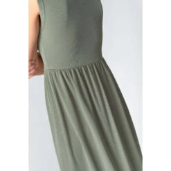 Mouwloze Damesjurk Le Temps Des Cerises Tolypel -Moss Kopenhagen-winkel le temps des cerises ftolypel00000sm 9071 lizard 8