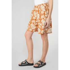 Damesshort Le Temps Des Cerises Neotine -Moss Kopenhagen-winkel le temps des cerises pfneotine000000 1222 4