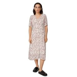 Damesjurk Moss Copenhagen Neomina Rikkelie AOP