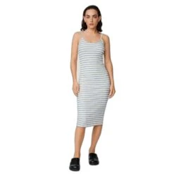 Damesjurk Moss Copenhagen Stinna -Moss Kopenhagen-winkel moss copenhagen 17607 v ice blue 4