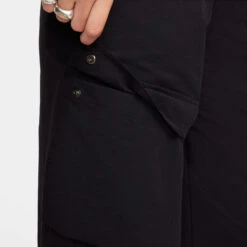 Cargo Broek Voor Dames Nike Woven -Moss Kopenhagen-winkel nike fz4637 010 phsym004