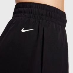 Cargo Broek Voor Dames Nike Woven -Moss Kopenhagen-winkel nike fz4637 010 phsym005