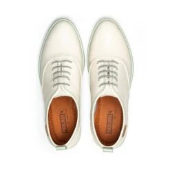 Voorkant -Moss Kopenhagen-winkel pikolinos w7c 4546 909 2