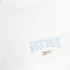 Dames Short Met Hoge Taille Reebok Classics Varsity GT -Moss Kopenhagen-winkel reebok hr5945 7 apparel on model detail view 2 white