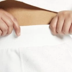 Dames Short Met Hoge Taille Reebok Classics Varsity GT -Moss Kopenhagen-winkel reebok hr5945 8 apparel on model detail view 3 white