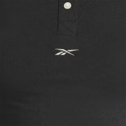 Dames Crop Top Reebok Classics -Moss Kopenhagen-winkel reebok ht7863 7 apparel on model detail view 3 white