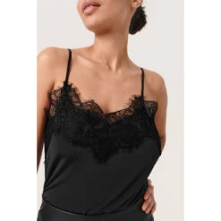 Nachtpon Van Een Vrouw Soaked In Luxury Clara -Moss Kopenhagen-winkel soaked in luxury 30403547 40050 05