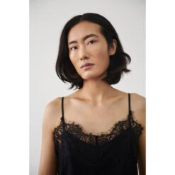 Nachtpon Van Een Vrouw Soaked In Luxury Clara -Moss Kopenhagen-winkel soaked in luxury 30403547 40050 4