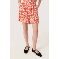 Damesshort Soaked In Luxury Zaya -Moss Kopenhagen-winkel soaked in luxury 30407122 302556 4