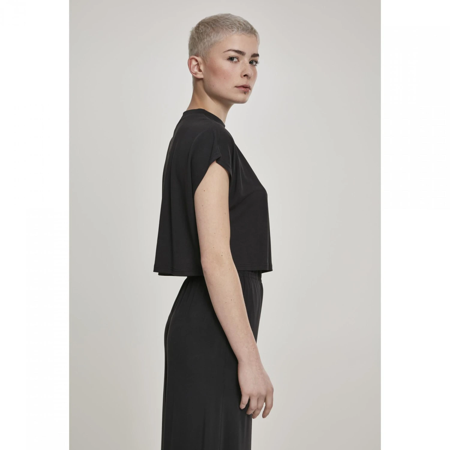 URBAN CLASSICS T-shirt Vrouw Stedelijk Klassiek Modaal 10 URBAN CLASSICS T-shirt Vrouw Stedelijk Klassiek Modaal - Afbeelding 8