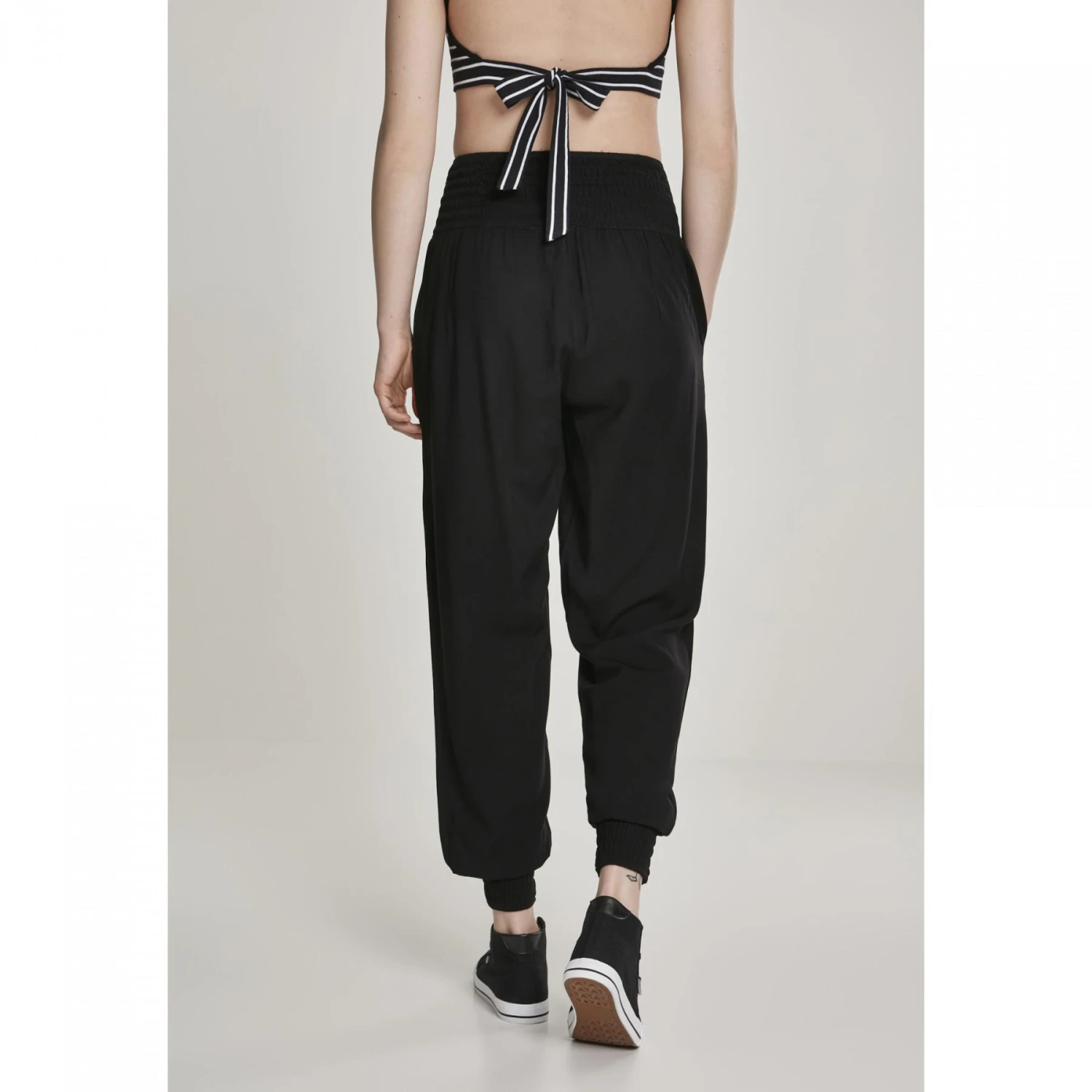 URBAN CLASSICS Broek Vrouw Urban Classic Sarong Groot Getailleerde 14 URBAN CLASSICS Broek Vrouw Urban Classic Sarong Groot Getailleerde - Afbeelding 12