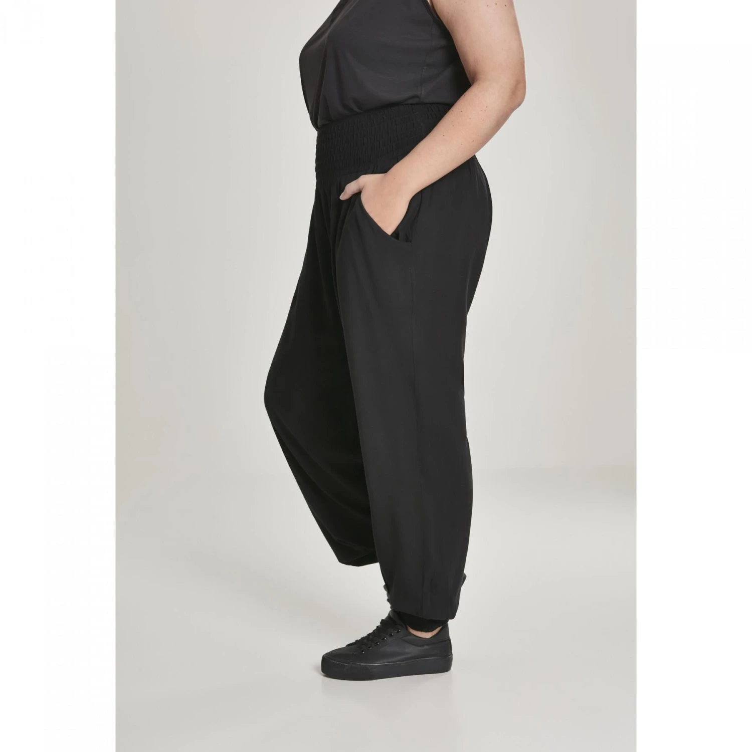 URBAN CLASSICS Broek Vrouw Urban Classic Sarong Groot Getailleerde 17 URBAN CLASSICS Broek Vrouw Urban Classic Sarong Groot Getailleerde - Afbeelding 15