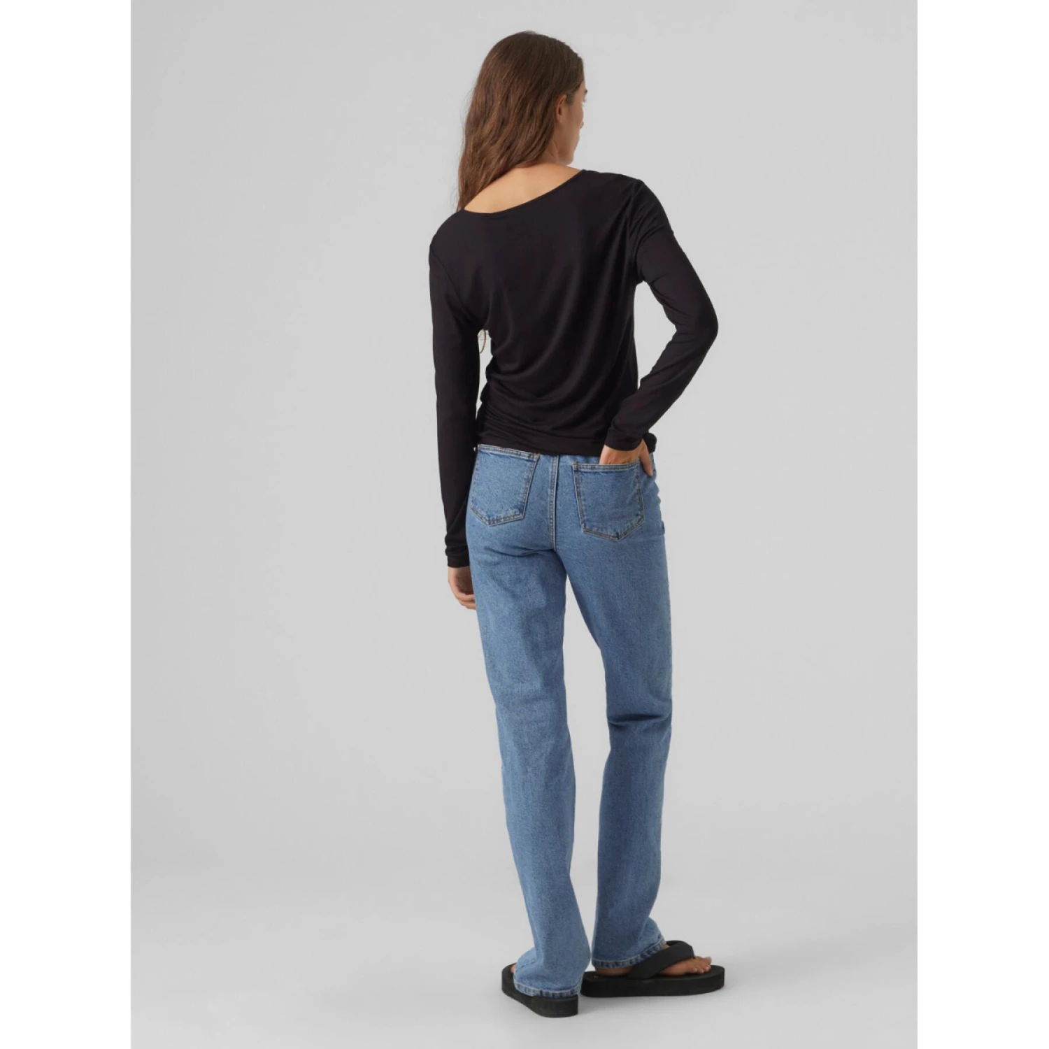 Dames-T-shirt Met Lange Mouwen En V-hals Vero Moda Alberte 4 Dames-T-shirt Met Lange Mouwen En V-hals Vero Moda Alberte - Afbeelding 2